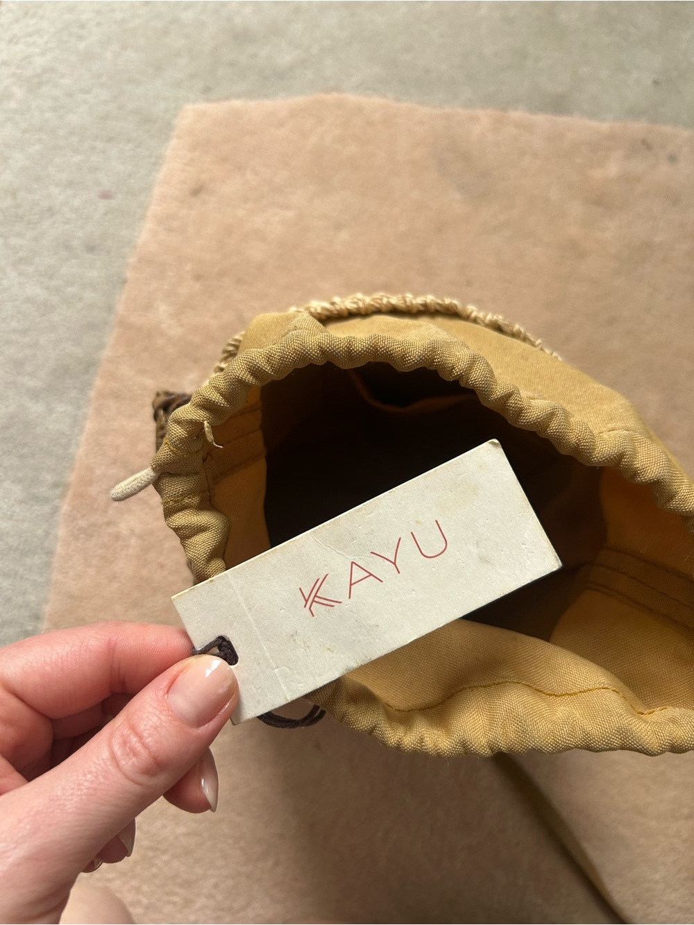 Kayu Straw Bucket Crossbody Bag - Picture 4 of 8